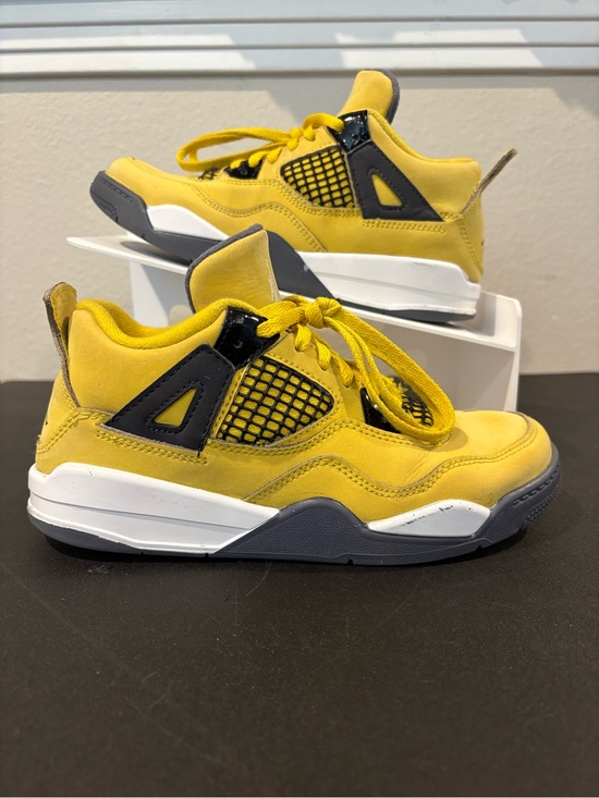 Jordan Other - Nike Air Jordan 4 Retro PS 'Lightning' 2021 Sneakers BQ7669-700 Youth Size 2.5Y